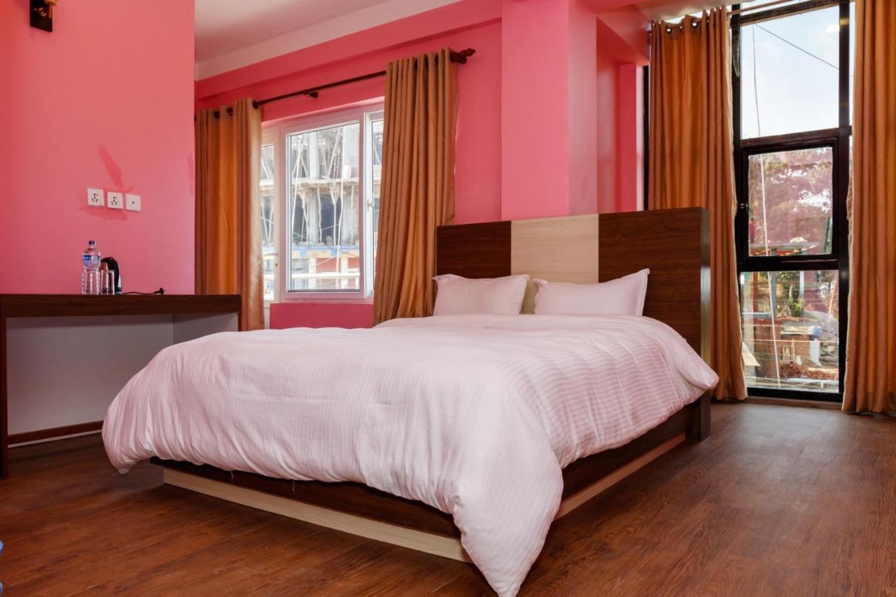Millennium Blue Hotel Nagarkot Buitenkant foto